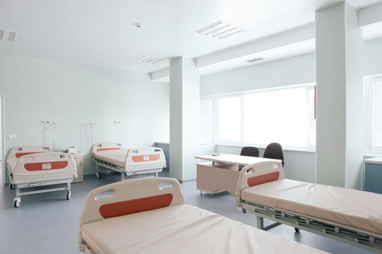Fire door and fire alarm systems for hospitals and healthcare buildings